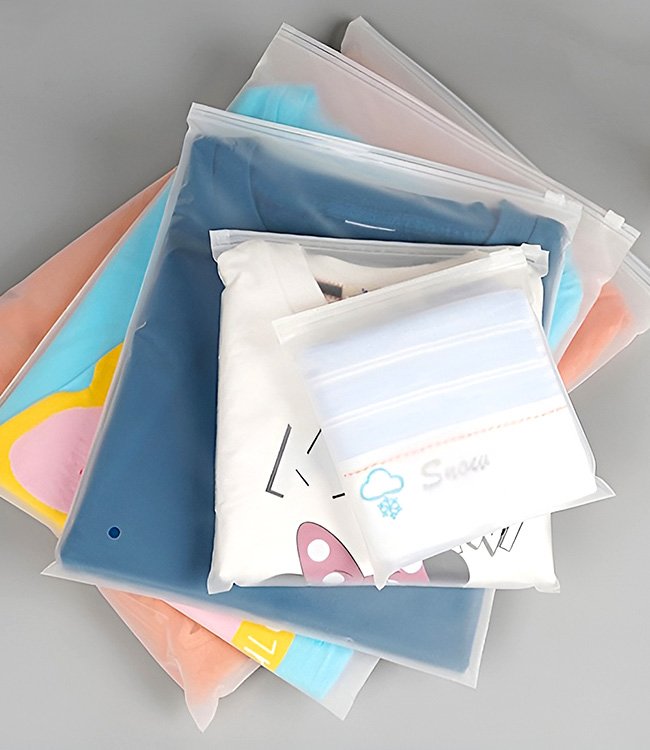 custom clothing packaging bags