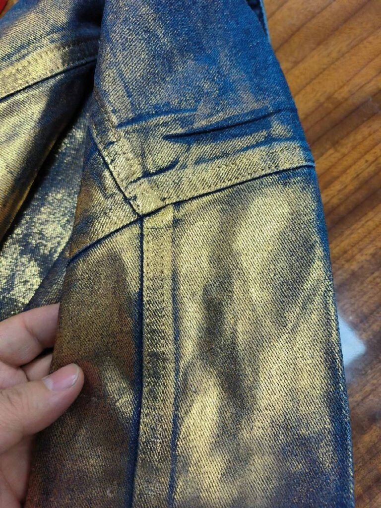 The Perfect Canvas: Choosing the Best Fabrics for Foil Printing